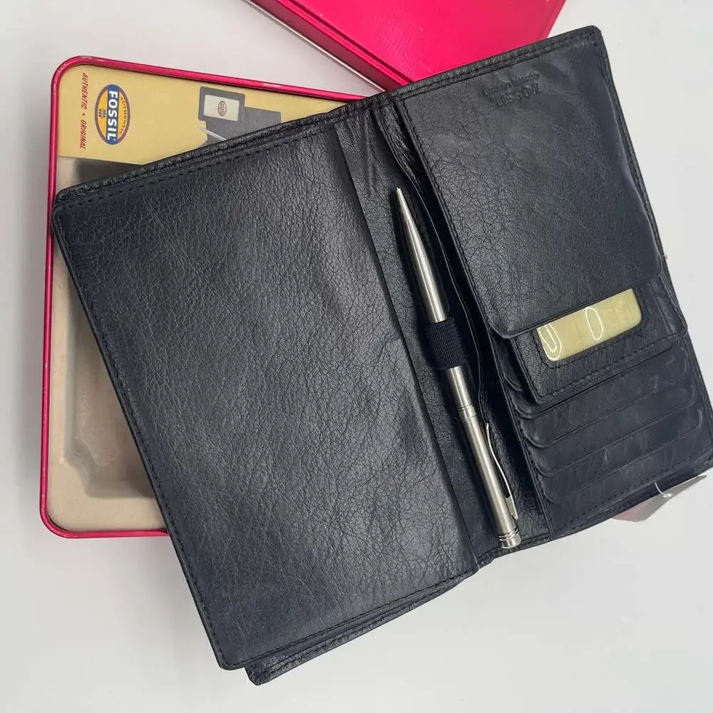 Fossil Vintage Black Leather Bifold Passport Travel Wallet w Pen & Collector Tin